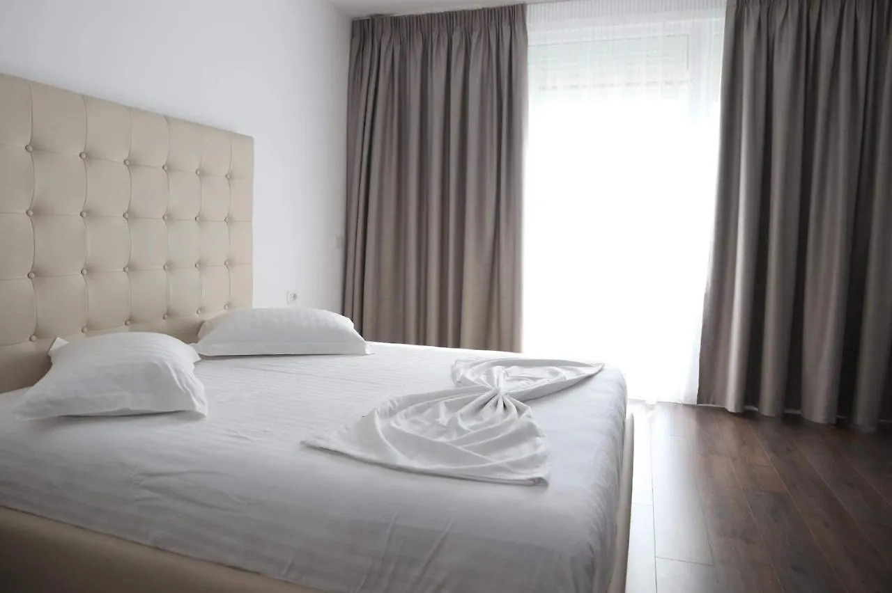 Adria Palace Shkallnur