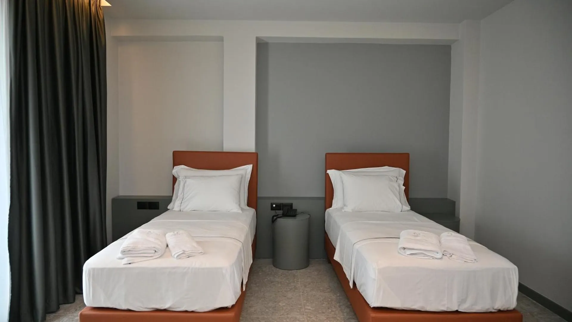 Hotel Adria Palace Shkallnur