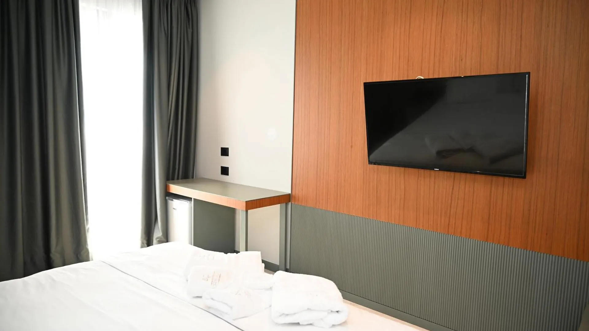 Adria Palace Shkallnur Hotel